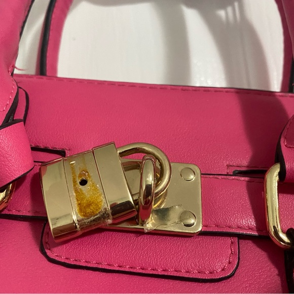 call it spring handbag - Picture 6 of 6